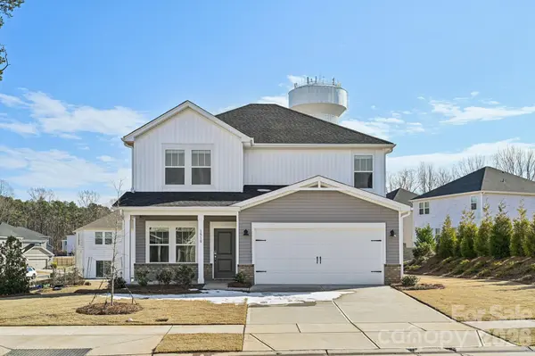2214 Silverbell LN, Stanley, NC 28164