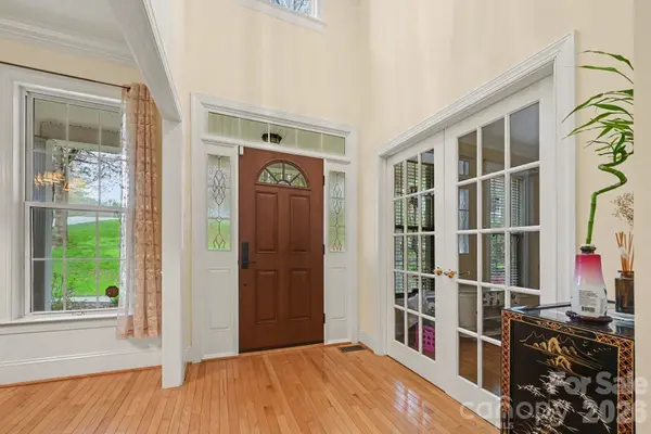 9601 Twin Falls CT, Mint Hill, NC 28227