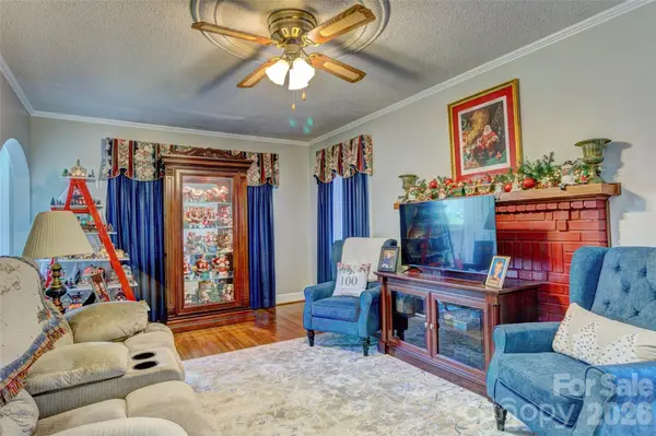 328 S Pink ST, Cherryville, NC 28021