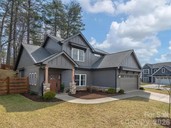 201 Weybridge DR, Arden, NC 28704