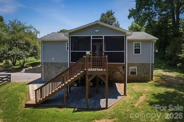 4015 Fairview DR, Maiden, NC 28650
