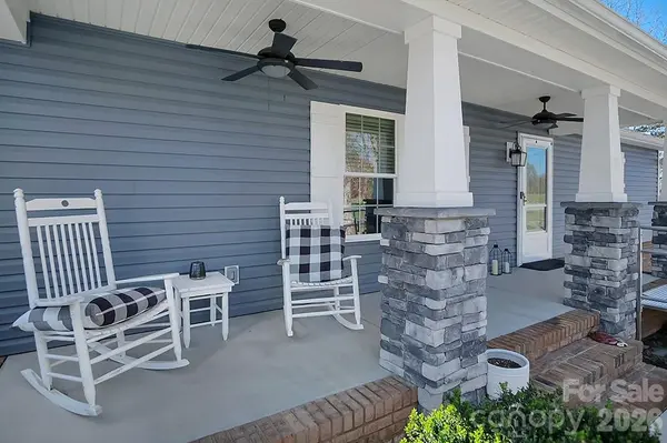 104 Stonewood Estates DR, Cherryville, NC 28021