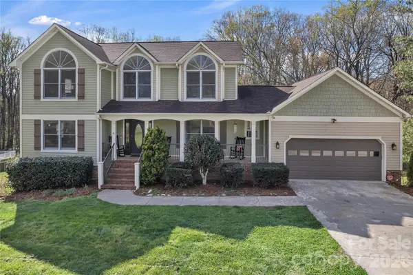 120 Oak Point DR, Cherryville, NC 28021