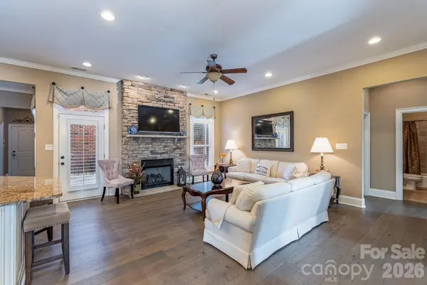 213 Wrenfield ML, Rock Hill, SC 29732