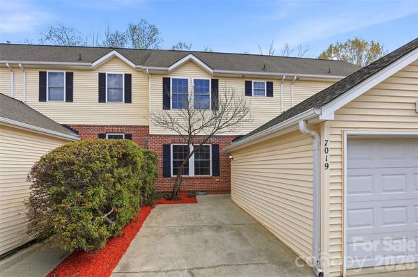 7019 Walnut Ridge CT, Charlotte, NC 28217