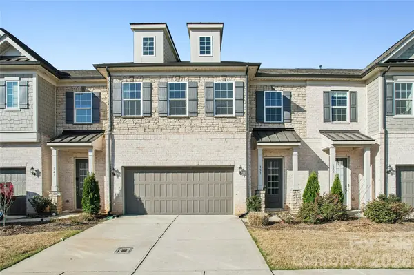 151 Heathbrook LN, Waxhaw, NC 28173