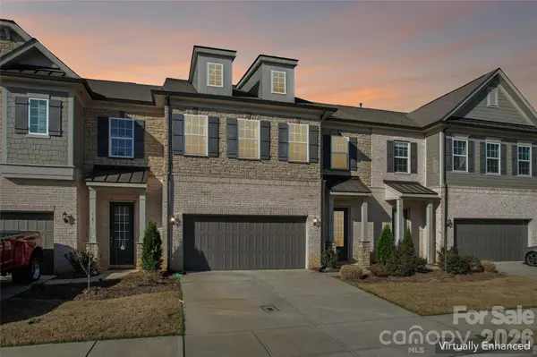 151 Heathbrook LN, Waxhaw, NC 28173