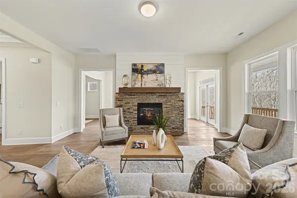 106 Windbluff CT, Statesville, NC 28677