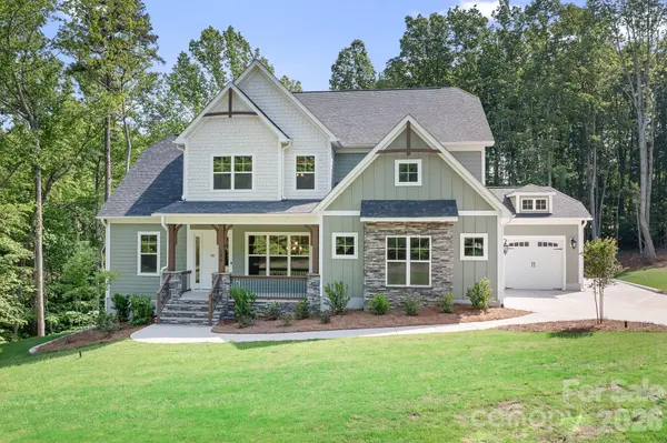106 Windbluff CT, Statesville, NC 28677