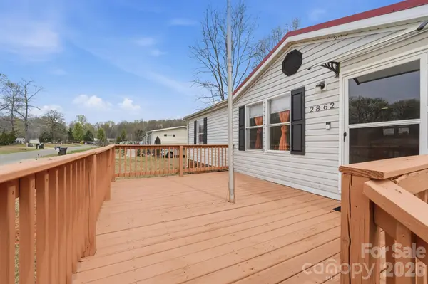 2862 Eagle Point DR, Trinity, NC 27370