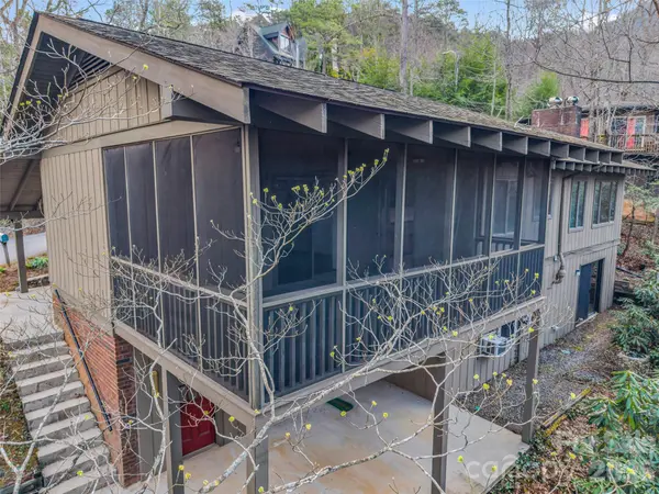 417 Ivy RD, Black Mountain, NC 28711
