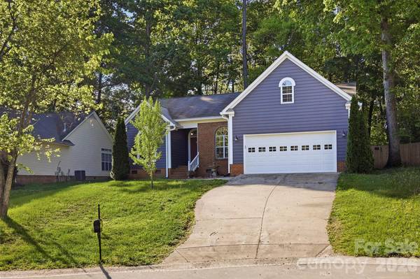 10008 Prosperity Point LN, Charlotte, NC 28269