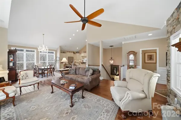 164 Ridge Point DR, Stony Point, NC 28678