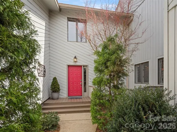 103 Parkway CT, Asheville, NC 28803
