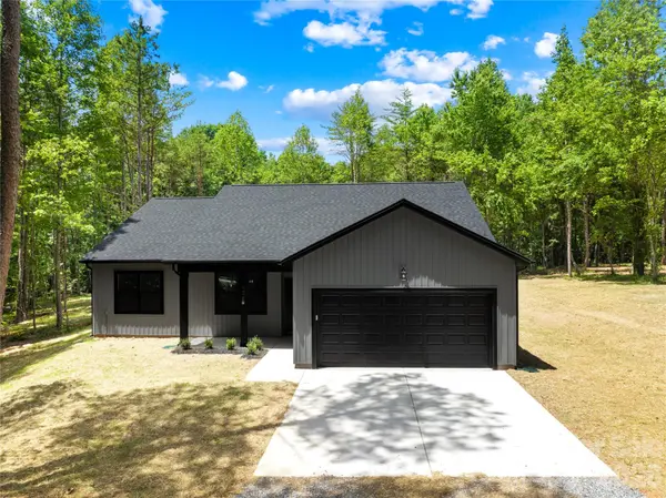 136 Coolbrook RD, Statesville, NC 28625