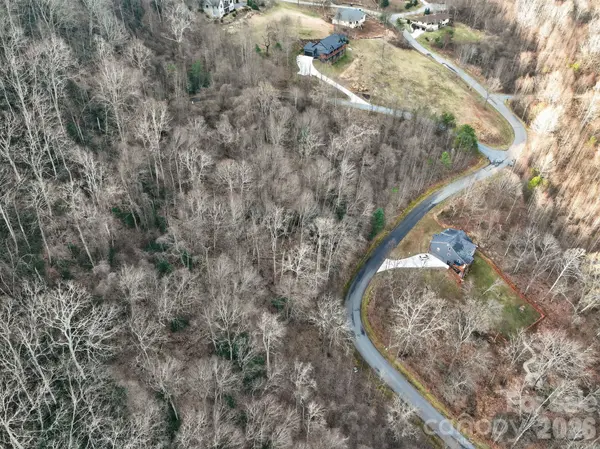 80 View Ridge Pkwy, Leicester, NC 28748