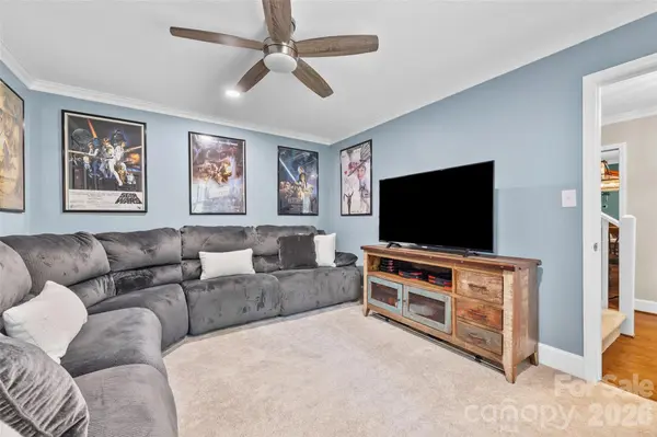 10500 Doylestown RD, Matthews, NC 28105