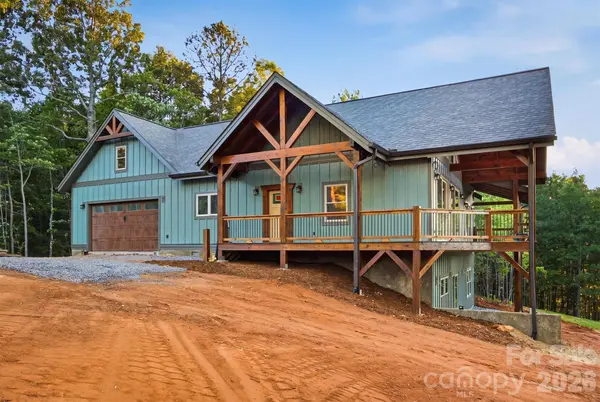 500 Grandview Peaks DR, Nebo, NC 28761