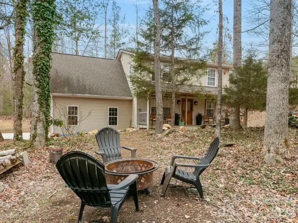 10 Bear TRL, Fairview, NC 28730