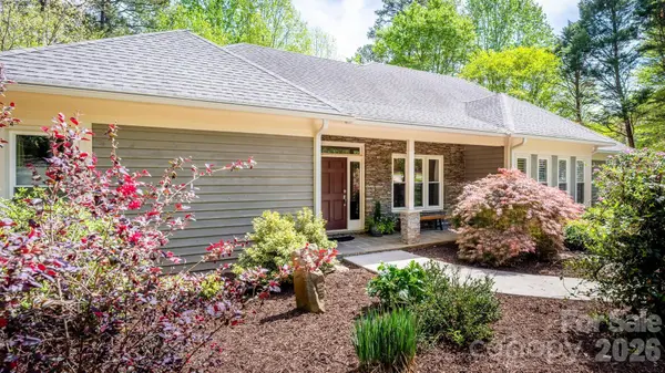 15610 Deerhaven CT, Davidson, NC 28036