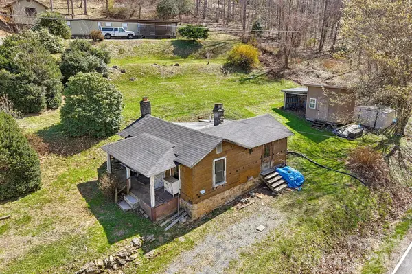 719 Camp Branch RD, Waynesville, NC 28786