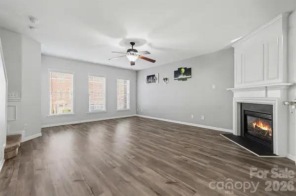 10415 Winslet DR, Charlotte, NC 28277