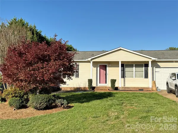 928 Lyndsey Brooke CT, Lincolnton, NC 28092