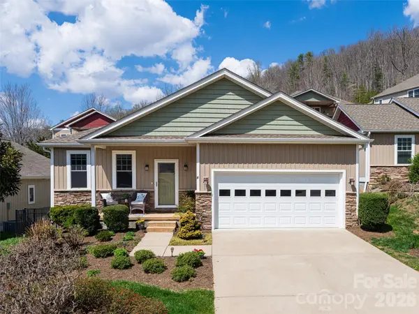 4 Nectar WAY,  Swannanoa,  NC 28778