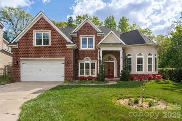 2549 Harlington LN, Charlotte, NC 28270
