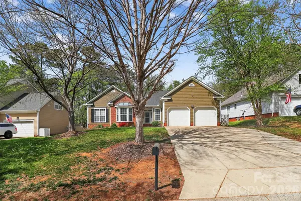 10631 Jardin WAY, Charlotte, NC 28215