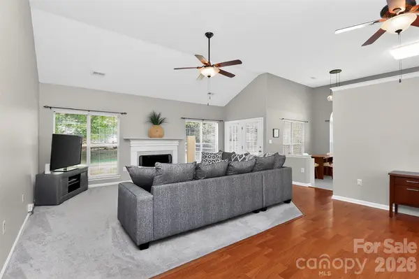 10631 Jardin WAY, Charlotte, NC 28215