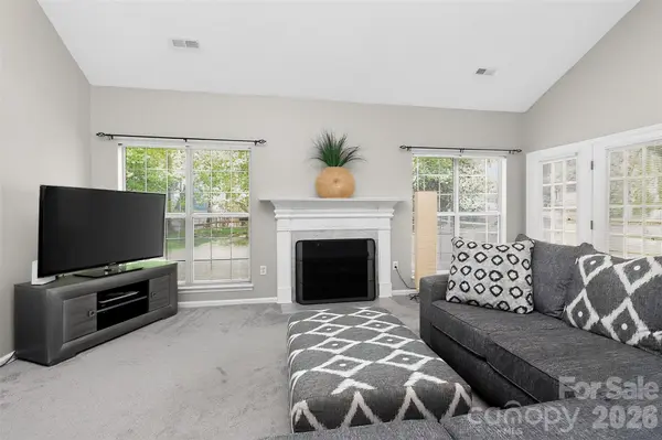 10631 Jardin WAY, Charlotte, NC 28215