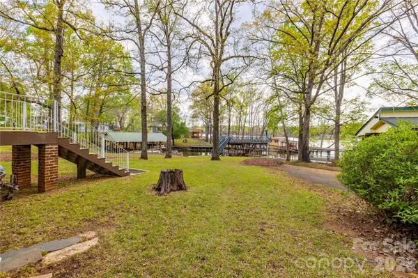 646 Springwood DR, Mount Gilead, NC 27306