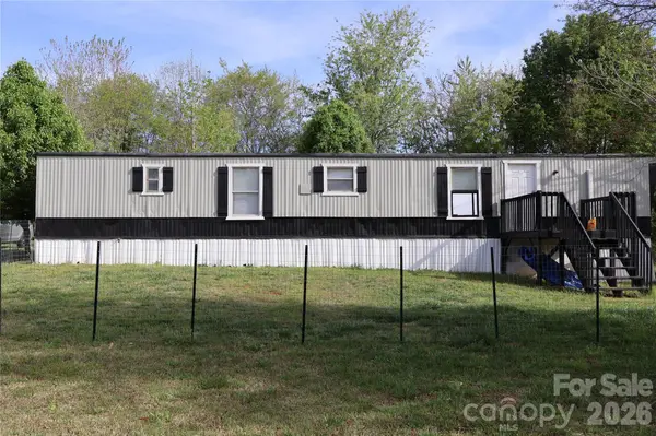126 Cedarvale DR, Harmony, NC 28634