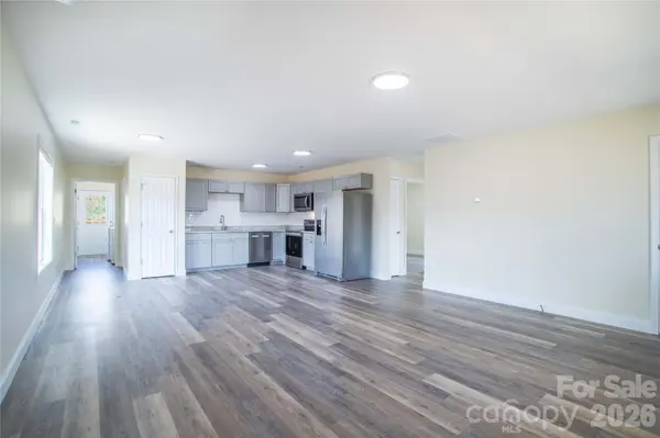 191 Patriot PL, Mars Hill, NC 28754