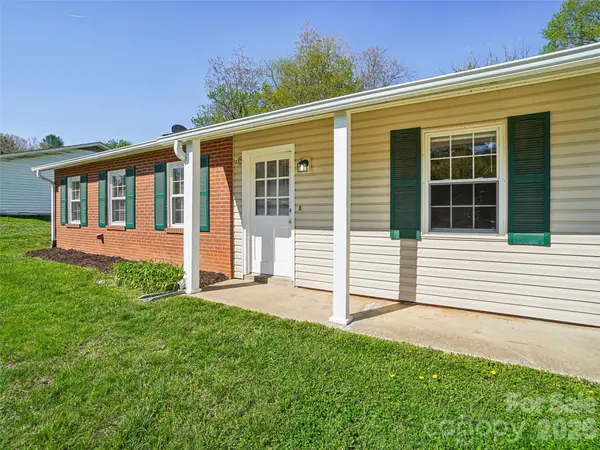 88 Lees Creek RD, Asheville, NC 28806