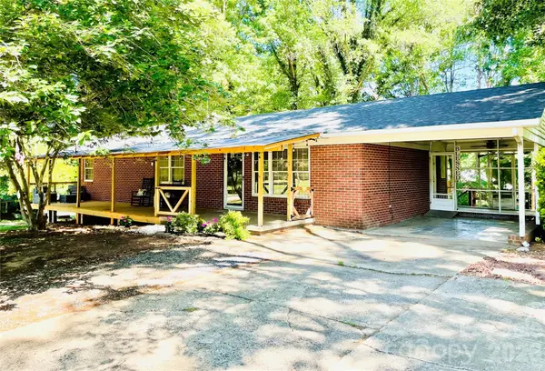 511 Sunbeam Farm RD, Cherryville, NC 28021