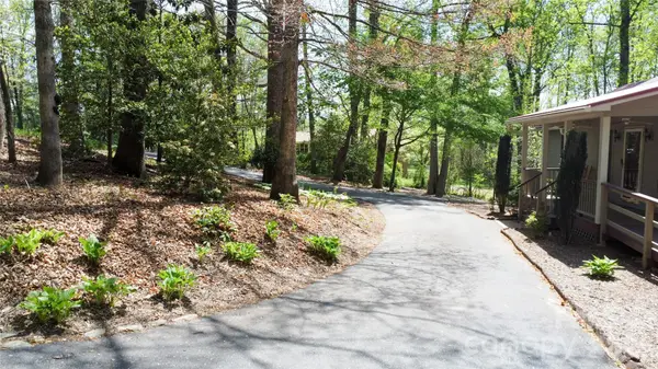 308 Brentwood CIR, Morganton, NC 28655