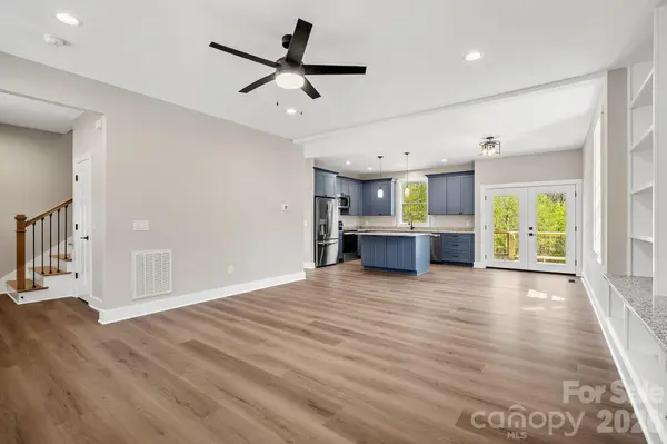 343 Olivette RD, Asheville, NC 28804