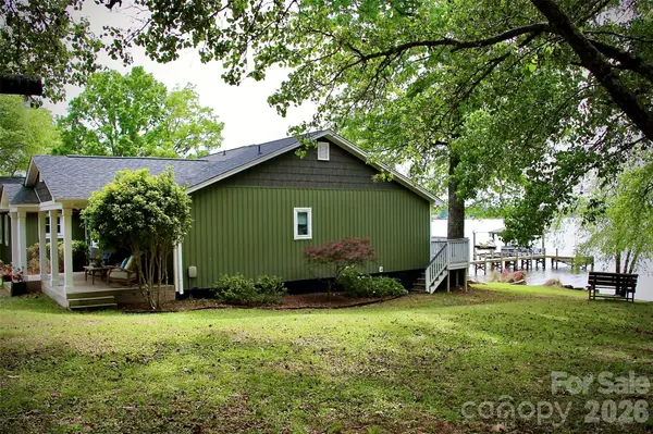 2712 Jutty Point RD, Liberty Hill, SC 29074