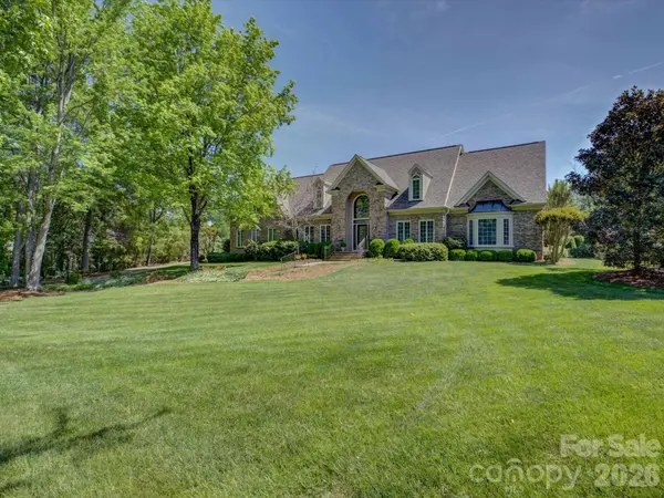 2980 Robinwood RD, Gastonia, NC 28054