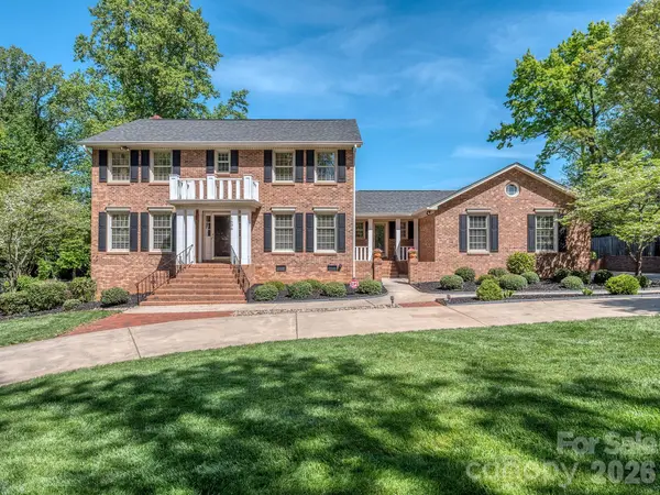 1636 Heatherloch DR, Gastonia, NC 28054
