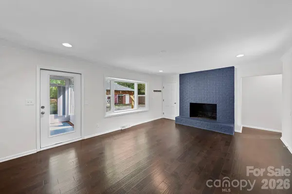 21 Bowen DR, Belmont, NC 28012