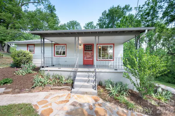 138 Brooklyn RD, Asheville, NC 28803