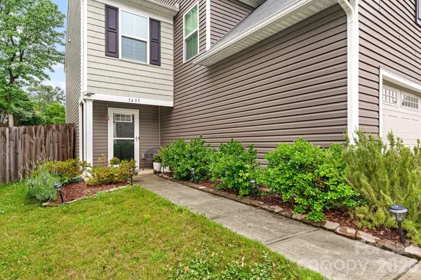 1631 Hooper CT, Charlotte, NC 28212
