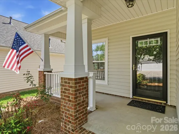 1008 Wanda DR, Matthews, NC 28104