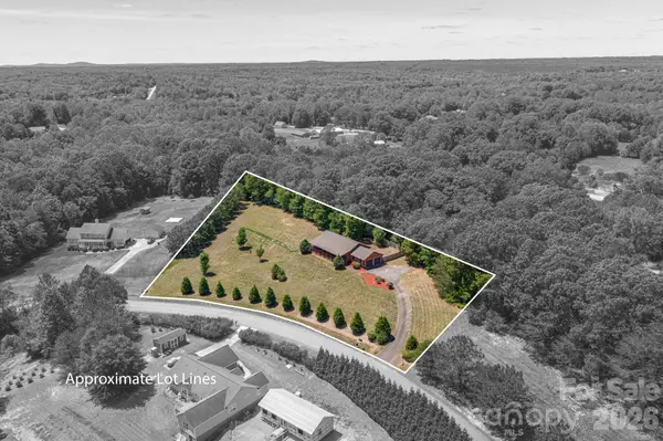 170 Countrytyme LN, Iron Station, NC 28080