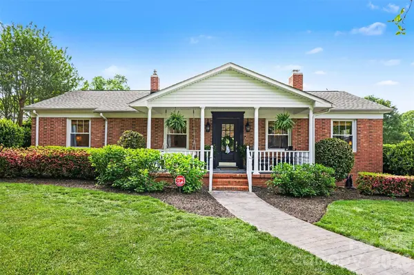 107 Peachtree ST,  Belmont,  NC 28012