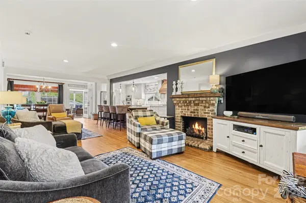 107 Peachtree ST, Belmont, NC 28012