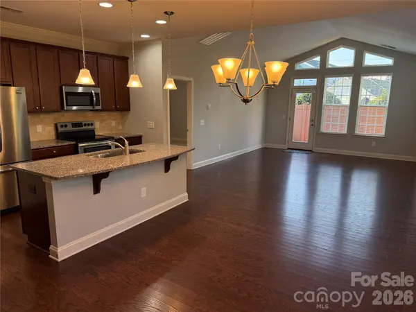 1134 Stuarts Landing DR, Cramerton, NC 28032